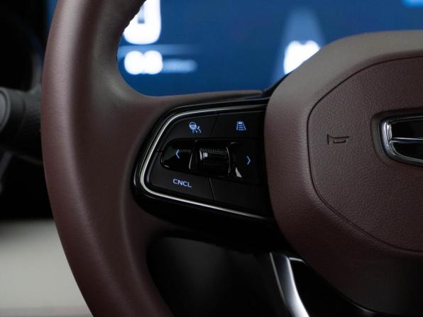 Geely Monjaro I с пробегом 2023 года, цена 3 470 050 рублей, 47436 км, внедорожник, Автокод Объявления