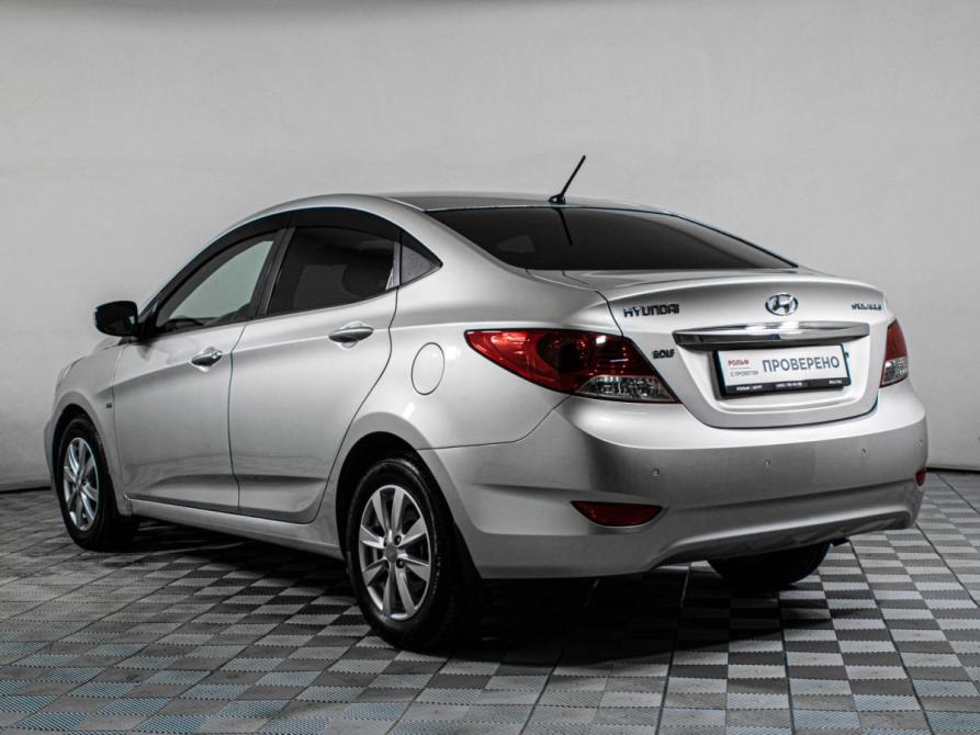 Hyundai Solaris I Москва  - изображение 7
