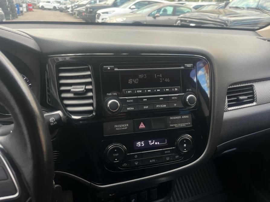 Mitsubishi Outlander III Рестайлинг 2 Санкт-Петербург  - изображение 10