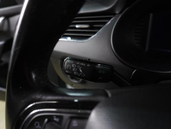 Skoda Octavia III (A7) Рестайлинг с пробегом 2019 года, цена 2 289 000 рублей, 62545 км, лифтбек, Автокод Объявления