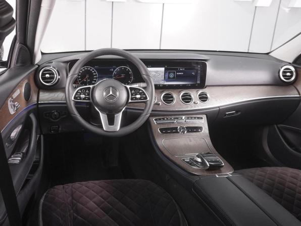Mercedes-Benz E-Класс V (W213 S213 C238) с пробегом 2019 года, цена 3 139 000 рублей, 140333 км, седан, Автокод Объявления