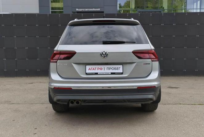 Volkswagen Tiguan II с пробегом 2018 года, цена 2 300 000 рублей, 150926 км, внедорожник, Автокод Объявления