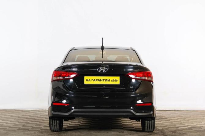 Hyundai Solaris II с пробегом 2017 года, цена 1 299 000 рублей, 116985 км, седан, Автокод Объявления
