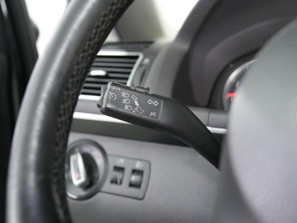 Volkswagen Touran I Рестайлинг 2 с пробегом 2012 года, цена 880 000 рублей, 210000 км, компактвэн, Автокод Объявления