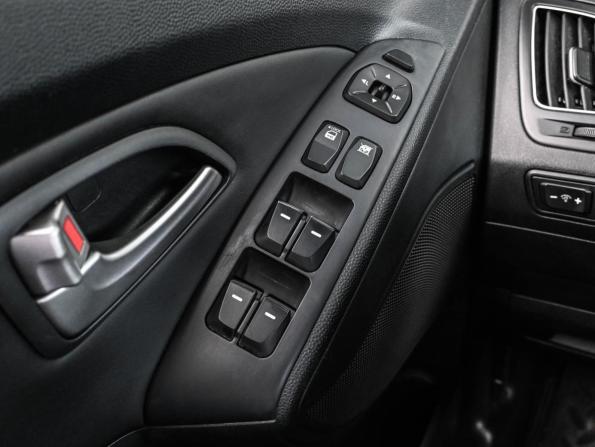 Hyundai ix35 I Рестайлинг с пробегом 2013 года, цена 1 249 000 рублей, 103591 км, внедорожник, Автокод Объявления