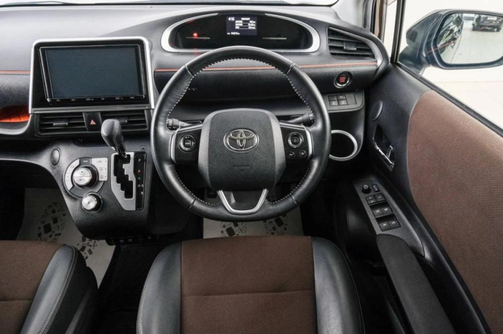 Toyota Sienta II Рестайлинг Красноярск  - изображение 15