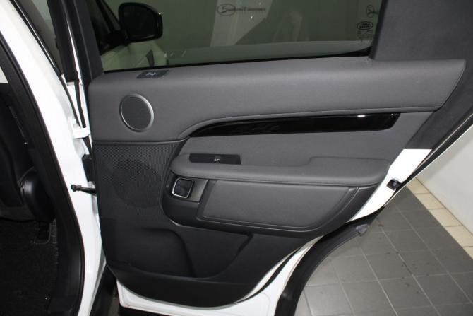 Land Rover Discovery V с пробегом 2019 года, цена 3 700 000 рублей, 80700 км, внедорожник, Автокод Объявления