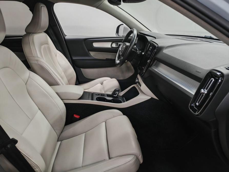 Volvo XC40 I Москва  - изображение 9