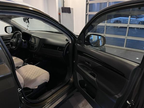 Mitsubishi Outlander III Рестайлинг 3 с пробегом 2019 года, цена 2 300 000 рублей, 127397 км, внедорожник, Автокод Объявления