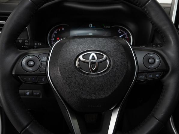 Toyota RAV4 V (XA50) с пробегом 2021 года, цена 3 700 000 рублей, 69348 км, внедорожник, Автокод Объявления
