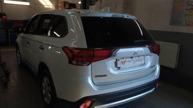 Mitsubishi Outlander III Рестайлинг 2 с пробегом 2017 года, цена 1 590 000 рублей, 151508 км, внедорожник, Автокод Объявления