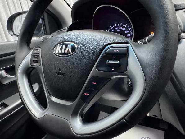 Kia Rio III Рестайлинг с пробегом 2015 года, цена 1 157 000 рублей, 108929 км, хэтчбек, Автокод Объявления
