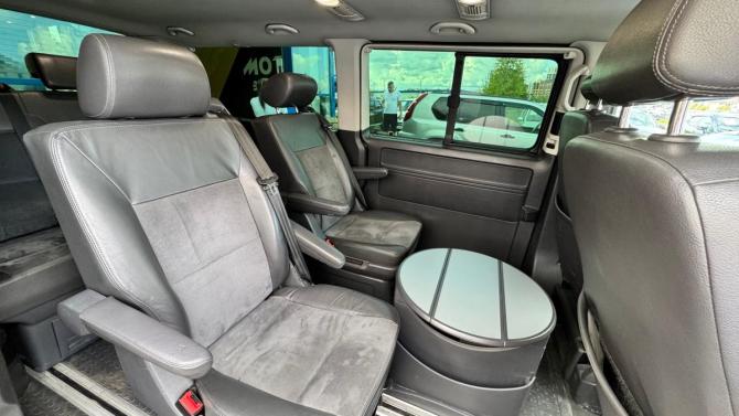 Volkswagen Multivan T5 Рестайлинг с пробегом 2012 года, цена 2 800 000 рублей, 432881 км, минивэн, Автокод Объявления