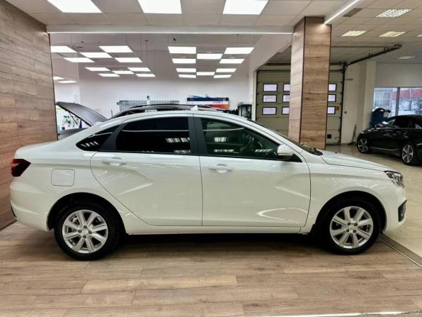 Lada (ВАЗ) Vesta I Рестайлинг (NG) с пробегом 2024 года, цена 1 450 000 рублей, 8000 км, седан, Автокод Объявления