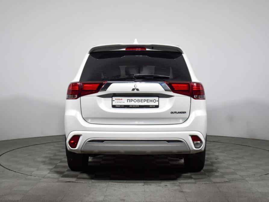 Mitsubishi Outlander III Рестайлинг 3 Санкт-Петербург  - изображение 7