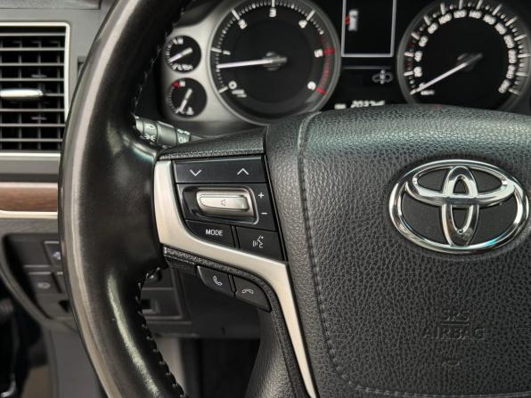 Toyota Land Cruiser 200 Series Рестайлинг 2 с пробегом 2016 года, цена 5 750 000 рублей, 203800 км, внедорожник, Автокод Объявления