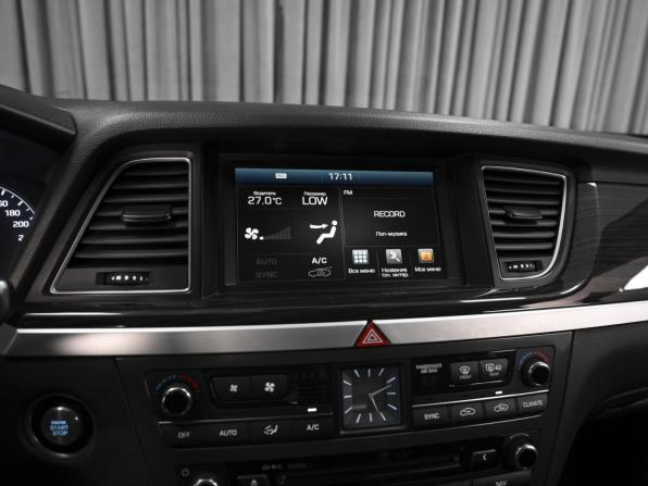 Hyundai Genesis II с пробегом 2014 года, цена 2 160 000 рублей, 156467 км, седан, Автокод Объявления