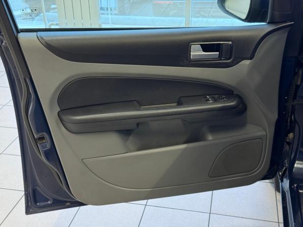 Ford Focus II Рестайлинг с пробегом 2008 года, цена 590 000 рублей, 220233 км, седан, Автокод Объявления