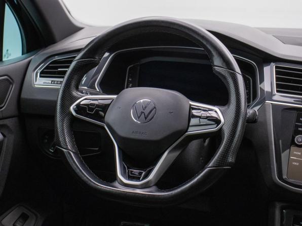 Volkswagen Tiguan II Рестайлинг с пробегом 2021 года, цена 2 947 000 рублей, 164798 км, внедорожник, Автокод Объявления