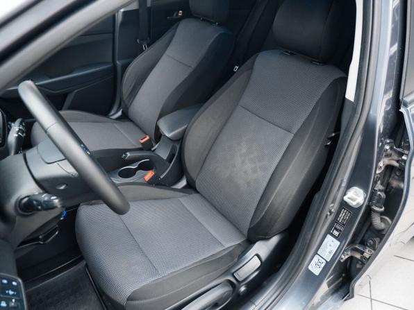 Hyundai Solaris II Рестайлинг с пробегом 2021 года, цена 1 590 000 рублей, 73000 км, седан, Автокод Объявления