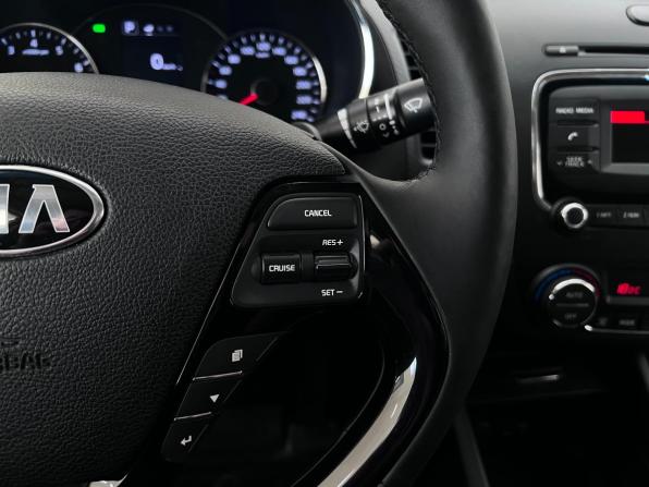 Kia Cerato III Рестайлинг (Classic) с пробегом 2017 года, цена 1 590 000 рублей, 97966 км, седан, Автокод Объявления