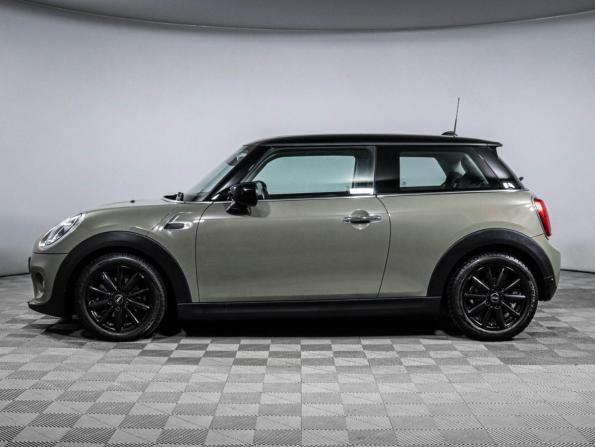 Mini Hatch III (F55/F56) Рестайлинг с пробегом 2019 года, цена 2 050 000 рублей, 59500 км, хэтчбек, Автокод Объявления