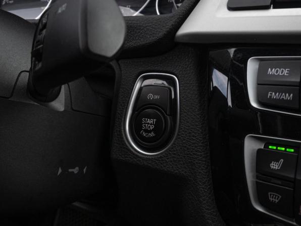 BMW 3 серии VI (F3x) Рестайлинг с пробегом 2018 года, цена 1 989 000 рублей, 127210 км, седан, Автокод Объявления