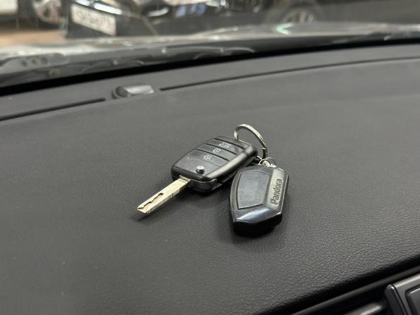 Kia Rio IV Рестайлинг с пробегом 2021 года, цена 1 245 000 рублей, 112736 км, хэтчбек, Автокод Объявления