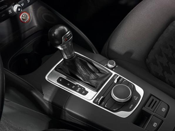 Audi A3 III (8V) с пробегом 2015 года, цена 1 310 000 рублей, 153691 км, хэтчбек, Автокод Объявления