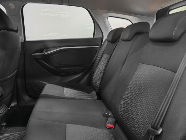 Lada (ВАЗ) Vesta I с пробегом 2017 года, цена 805 000 рублей, 129000 км, седан, Автокод Объявления