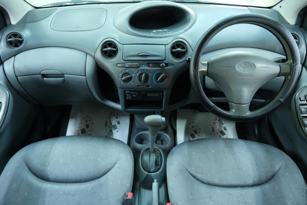 Toyota Vitz I (P10) Омск  - изображение 13
