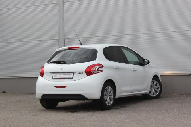 Peugeot 208 I с пробегом 2013 года, цена 665 000 рублей, 134512 км, хэтчбек, Автокод Объявления