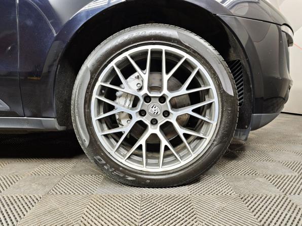Porsche Macan I с пробегом 2015 года, цена 2 741 000 рублей, 108628 км, внедорожник, Автокод Объявления