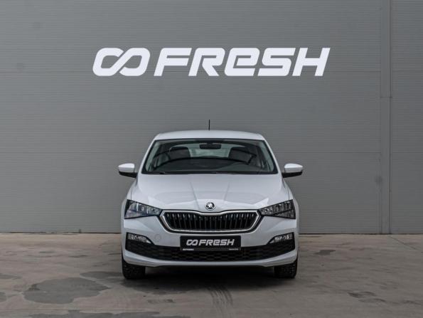 Skoda Rapid II с пробегом 2021 года, цена 1 750 000 рублей, 61261 км, лифтбек, Автокод Объявления