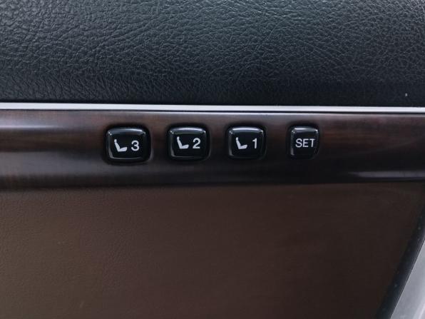 Toyota Land Cruiser 200 Series Рестайлинг 1 с пробегом 2015 года, цена 4 400 000 рублей, 265184 км, внедорожник, Автокод Объявления