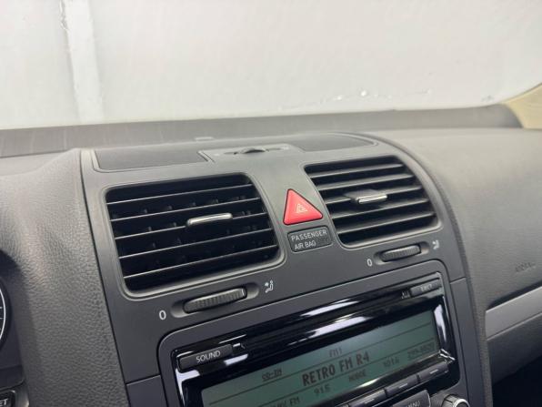Volkswagen Jetta V с пробегом 2010 года, цена 889 000 рублей, 107935 км, седан, Автокод Объявления