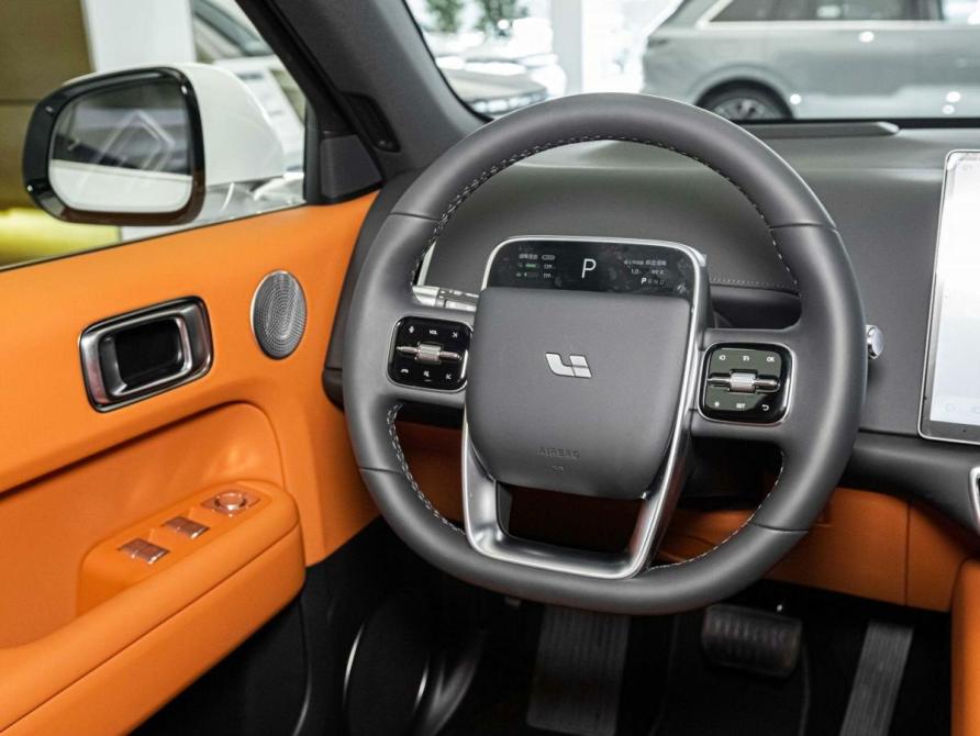 Li Auto (Lixiang) L6 Москва  - изображение 8