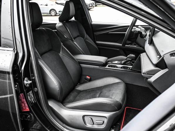 Toyota Camry IX (XV80) China Market с пробегом 2026 года, цена 4 374 000 рублей, 22 км, седан, Автокод Объявления