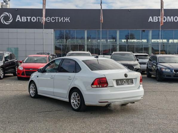 Volkswagen Polo V Рестайлинг с пробегом 2017 года, цена 719 000 рублей, 284500 км, седан, Автокод Объявления