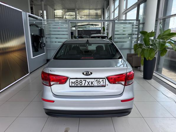 Kia Rio III Рестайлинг с пробегом 2017 года, цена 1 315 000 рублей, 83470 км, седан, Автокод Объявления
