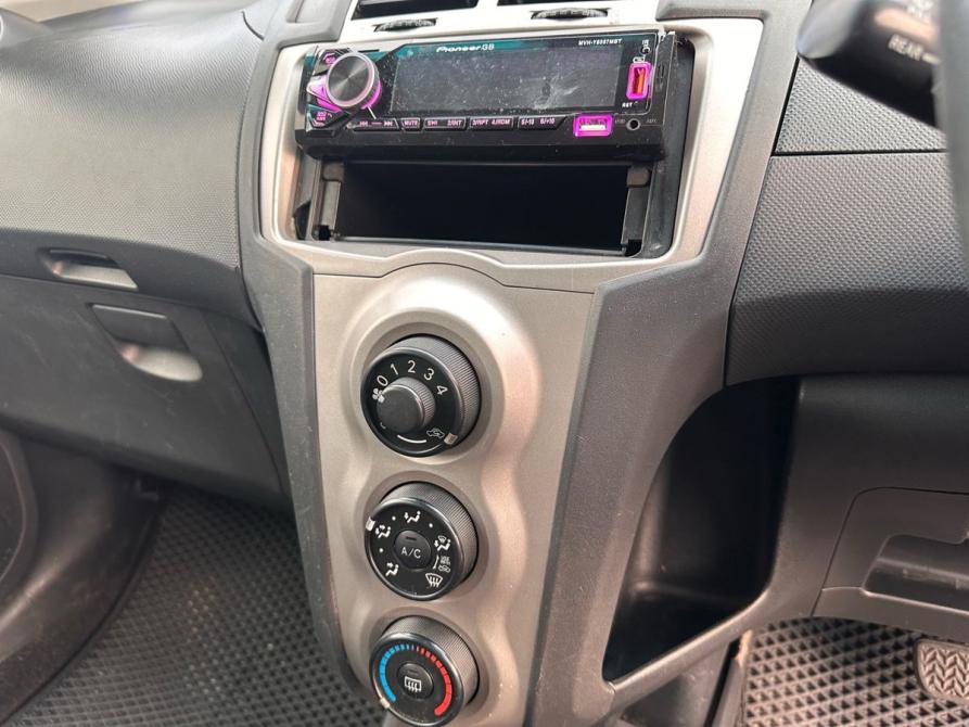 Toyota Vitz II (XP90) Новосибирск  - изображение 17
