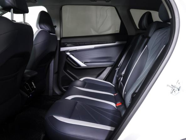 Geely Atlas II с пробегом 2024 года, цена 2 988 000 рублей, 26156 км, внедорожник, Автокод Объявления