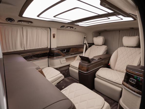 Mercedes-Benz V-Класс III (W447) Рестайлинг 2 с пробегом 2025 года, цена 46 500 000 рублей, 25 км, минивэн, Автокод Объявления