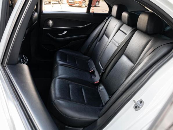 Mercedes-Benz E-Класс V (W213 S213 C238) с пробегом 2018 года, цена 1 850 000 рублей, 304391 км, седан, Автокод Объявления