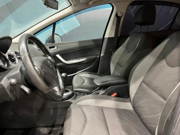 Peugeot 408 I с пробегом 2015 года, цена 395 000 рублей, 255356 км, седан, Автокод Объявления