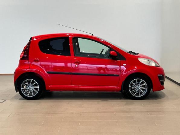 Peugeot 107 I Рестайлинг 2 с пробегом 2013 года, цена 750 000 рублей, 51108 км, хэтчбек, Автокод Объявления