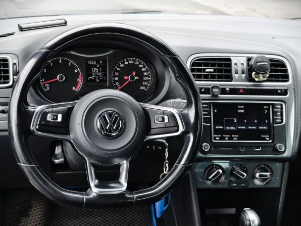 Volkswagen Polo V Рестайлинг с пробегом 2020 года, цена 1 479 000 рублей, 81735 км, седан, Автокод Объявления