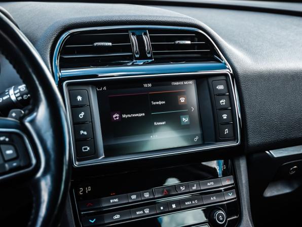 Jaguar F-Pace I с пробегом 2017 года, цена 2 400 000 рублей, 189683 км, внедорожник, Автокод Объявления