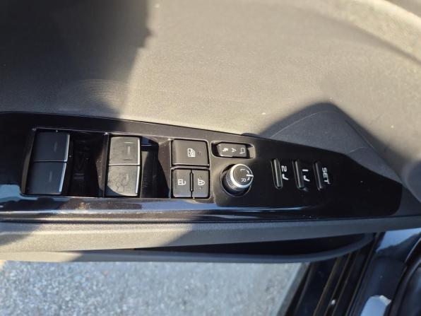 Toyota Camry IX (XV80) China Market с пробегом 2025 года, цена 4 100 000 рублей, 4481 км, седан, Автокод Объявления
