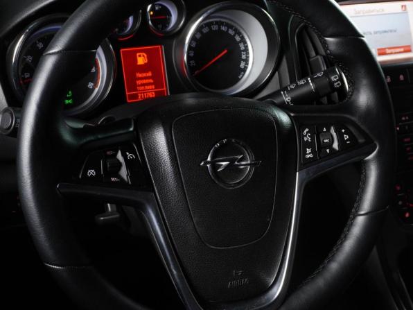 Opel Astra J с пробегом 2010 года, цена 690 000 рублей, 211763 км, хэтчбек, Автокод Объявления